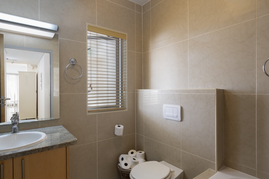 To Let 2 Bedroom Property for Rent in Strand North Western Cape